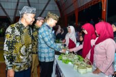 Festival Sego Muduk dan Sendangagung Batik Carnival 2025