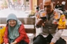 Lansia Asal Garut Nekat ke Lamongan Demi Temui Purnomo Polisi
