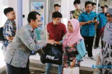 PT PAL Salurkan 840 Paket Sembako untuk Warga Lamongan